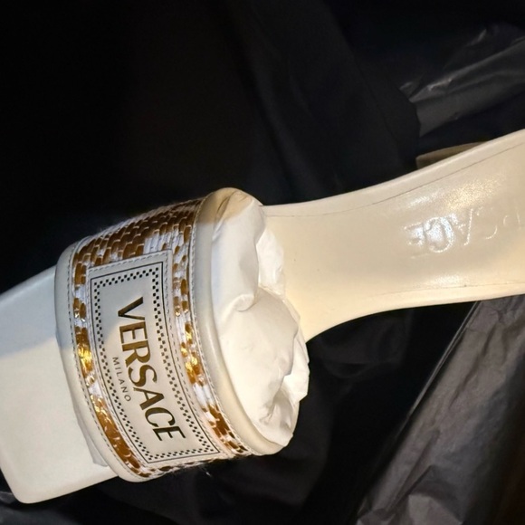 New (Authentic) Versace Cream and Gold Mules US 6.5 - Picture 3 of 11